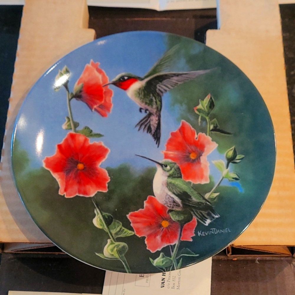 Bradford Exchange 1986 Collector Plate The Hummingbird NIB Vintage